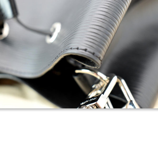 LOUIS VUITTON NeoNoe MM Epi Leatehr Shoulder Bag Black