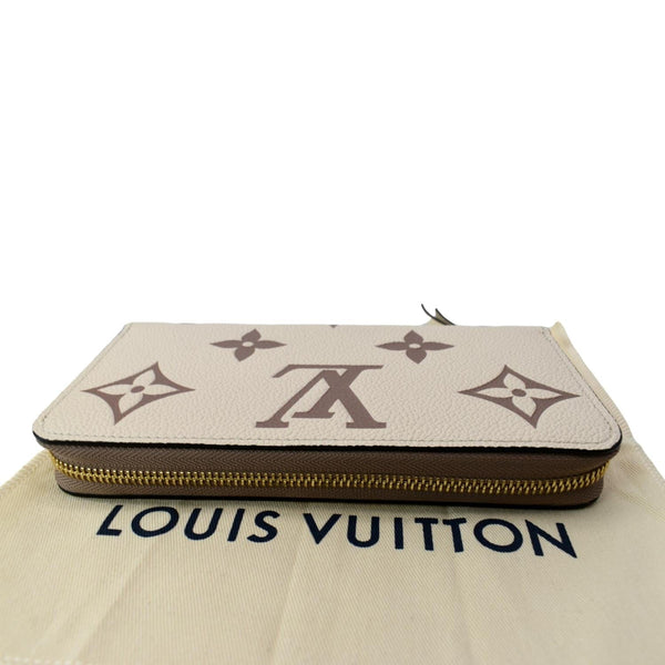 LOUIS VUITTON Felicie Pochette Insert Empreinte Zippy Wallet Bicolor