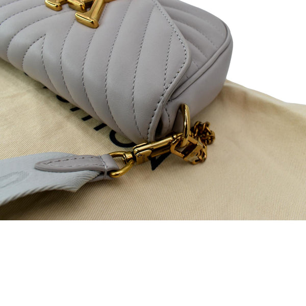 LOUIS VUITTON New Wave Multi Pochette Leather Chain Shoulder Bag Light Grey