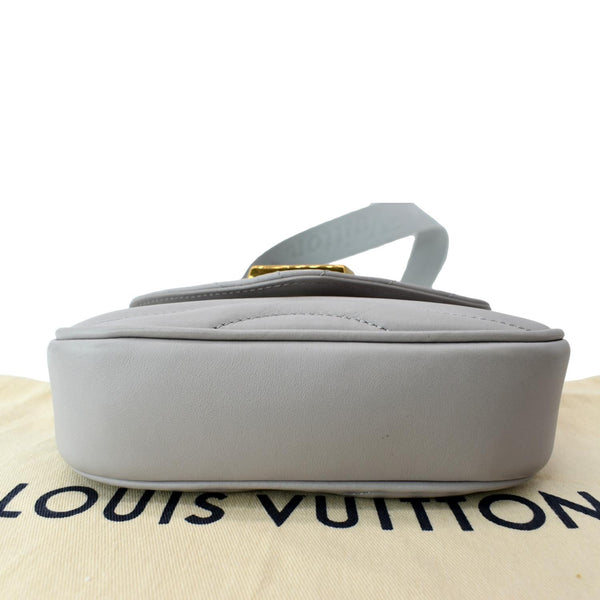 LOUIS VUITTON New Wave Multi Pochette Leather Chain Shoulder Bag Light Grey