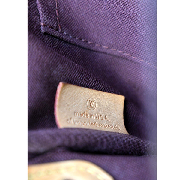 LOUIS VUITTON Favorite MM Monogram Canvas Crossbody Bag Brown