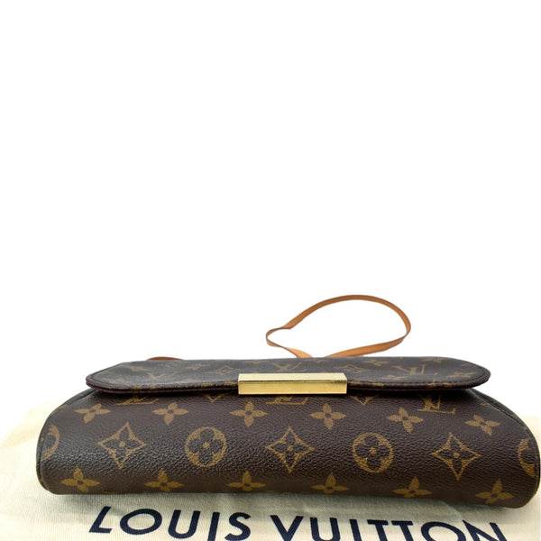 LOUIS VUITTON Favorite MM Monogram Canvas Crossbody Bag Brown