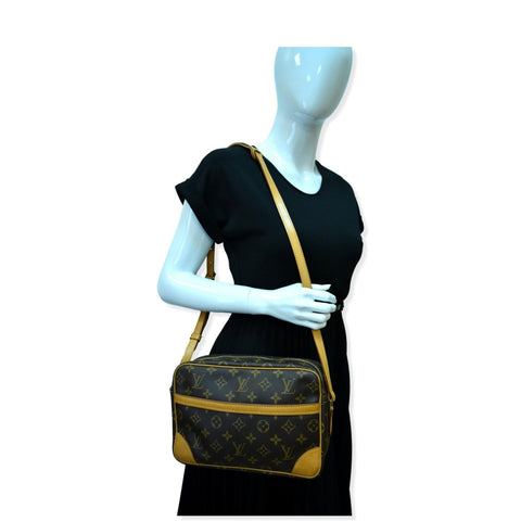 LOUIS VUITTON Trocadero 27 Monogram Canvas Shoulder Bag Brown
