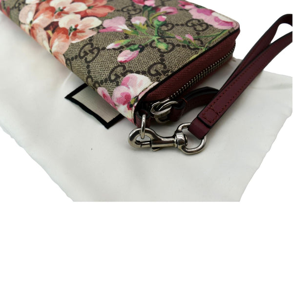 Preowned Gucci Blooms Zip Around GG Canvas Wallet Beige