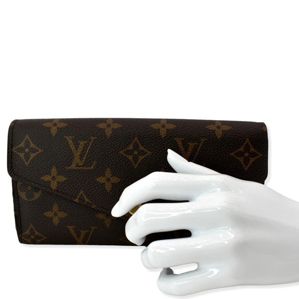 LOUIS VUITTON Monogram Canvas Sarah Wallet Brown