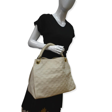 LOUIS VUITTON Artsy MM Empreinte Leather Shoulder Bag Cream