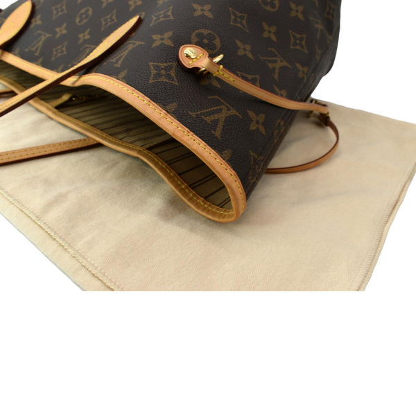 LOUIS VUITTON Neverfull MM Monogram Canvas Tote Bag Brown