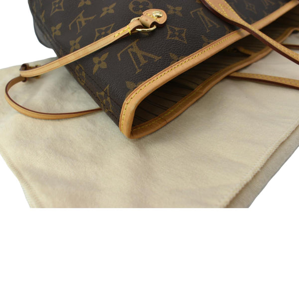 LOUIS VUITTON Neverfull MM Monogram Canvas Tote Bag Brown