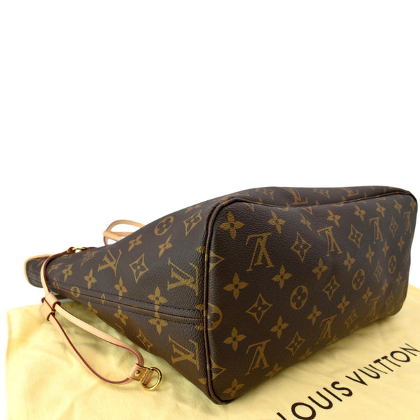 LOUIS VUITTON Neverfull MM Monogram Canvas Tote Bag Brown