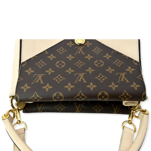 LOUIS VUITTON Double V Grained Leather Monogram Shoulder Bag Brown