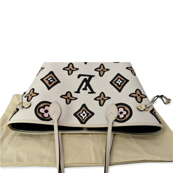 LOUIS VUITTON Neverfull MM Wild At Heart Monogram Canvas Tote Bag Cream