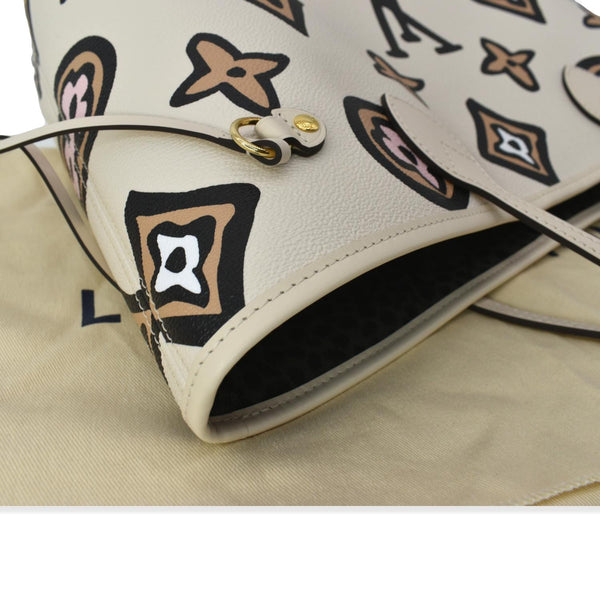 LOUIS VUITTON Neverfull MM Wild At Heart Monogram Canvas Tote Bag Cream