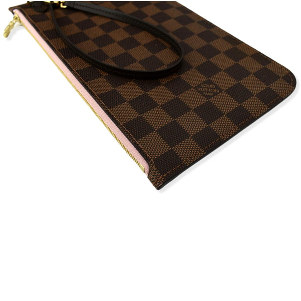 LOUIS VUITTON Neverfull Damier Ebene Pochette Wristlet Pouch Rose Ballerine