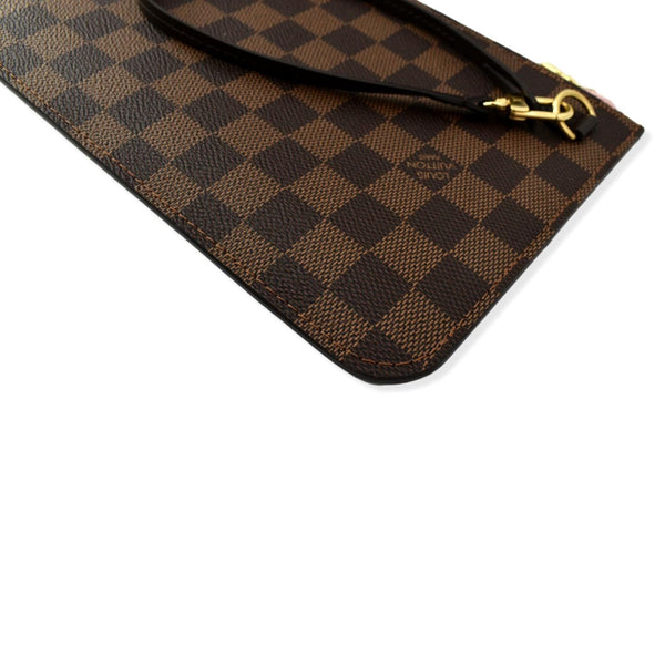 LOUIS VUITTON Neverfull Damier Ebene Pochette Wristlet Pouch Rose Ballerine