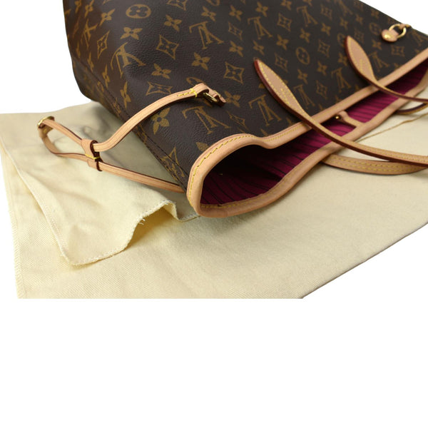LOUIS VUITTON Neverfull MM Monogram Canvas Tote Bag Brown
