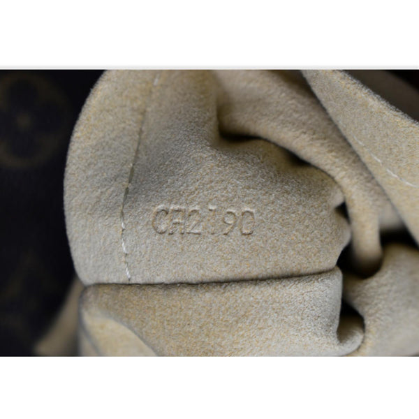 LOUIS VUITTON Artsy MM Monogram Canvas Hobo Bag Brown