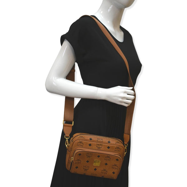 MCM Klassik Visetos Canvas Crossbody Bag Cognac | DDH