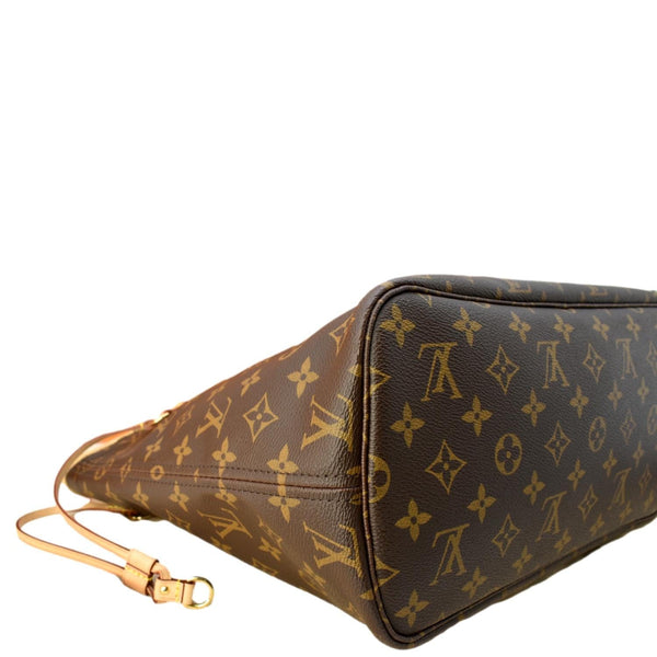 LOUIS VUITTON Neverfull MM Monogram Canvas Tote Bag Brown