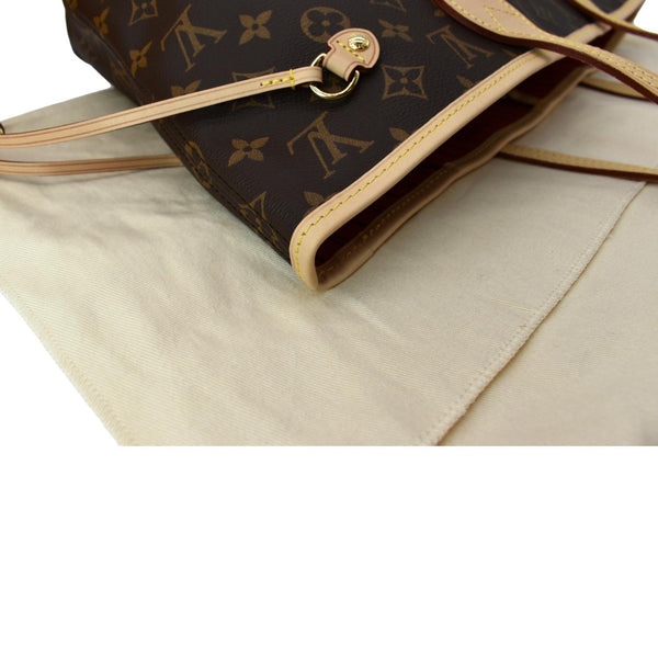 LOUIS VUITTON Neverfull MM Monogram Canvas Tote Bag Brown