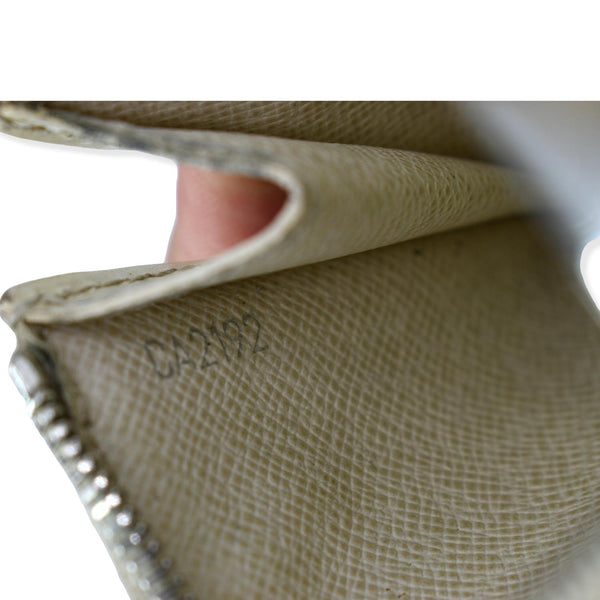 LOUIS VUITTON Pochette Key Cles Epi Leather Pouch Ivory