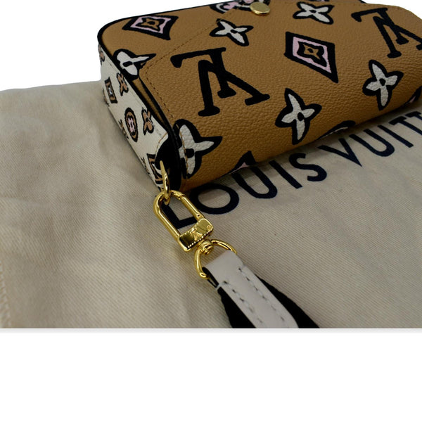 LOUIS VUITTON Felicie Strap & Go Pochette Monogram Canvas Crossbody Bag Beige