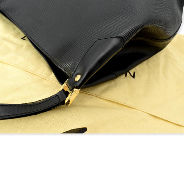 LOUIS VUITTON Mandara MM Epi Leather Shoulder Bag Black
