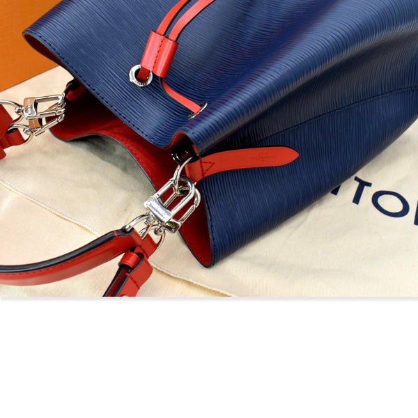 LOUIS VUITTON Neonoe Epi Leather Shoulder Bag Indigo