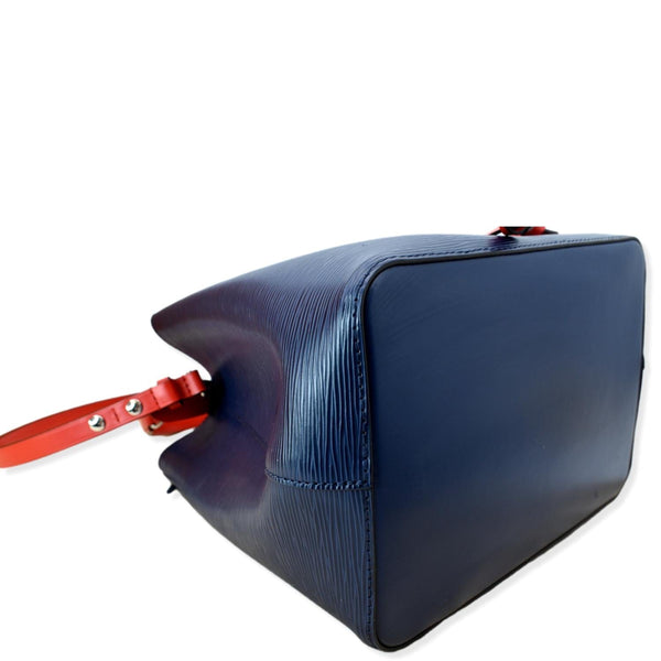 LOUIS VUITTON Neonoe Epi Leather Shoulder Bag Indigo