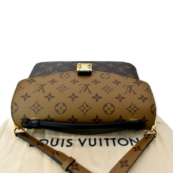 LOUIS VUITTON Metis Pochette Reverse Monogram Canvas Crossbody Bag Brown