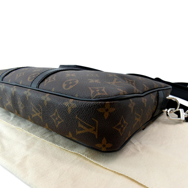 Louis Vuitton Porte Documents Voyage PM Briefcase Bag | DDH