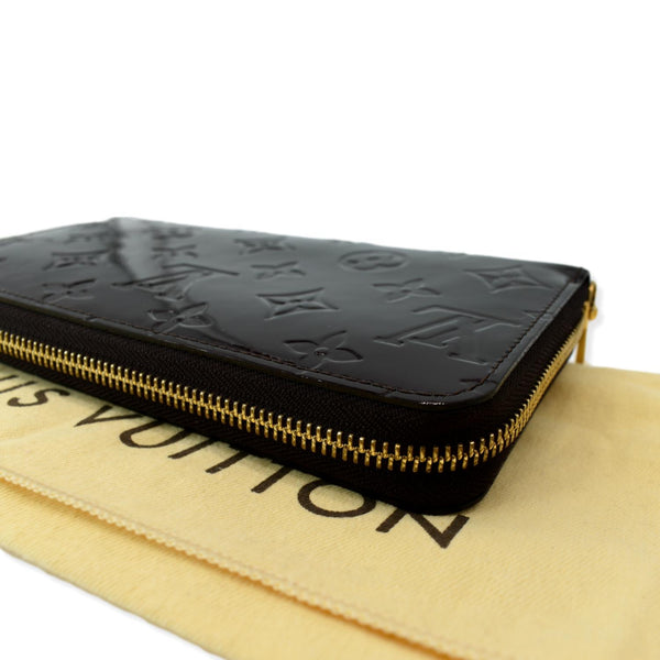 LOUIS VUITTON Monogram Vernis Zippy Wallet Amarante