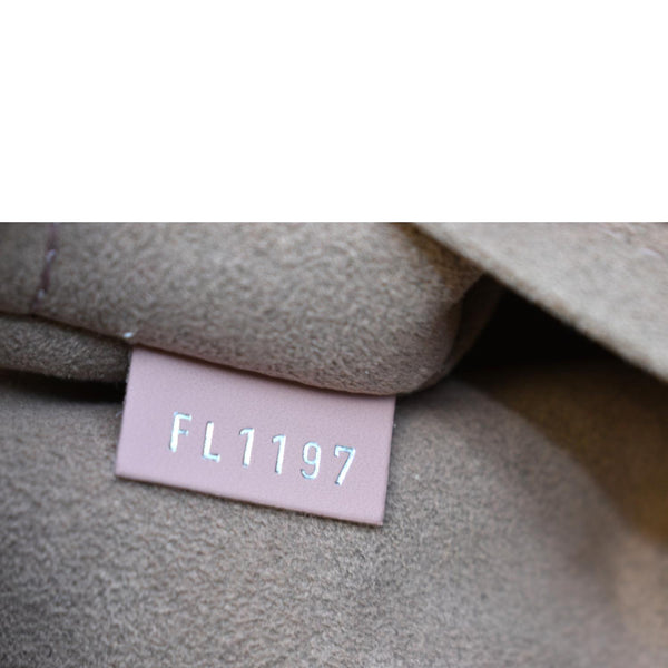 LOUIS VUITTON Saint Cloud Epi Leather Shoulder Bag Rose Ballerine