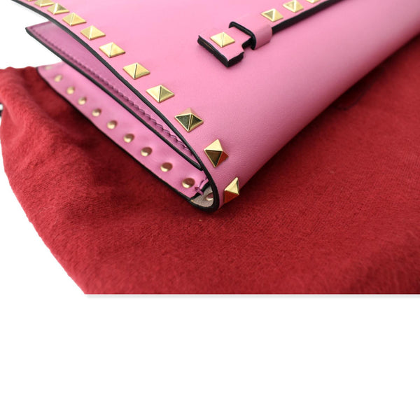 VALENTINO Rockstud Leather Clutch Bag Pink