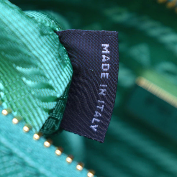 PRADA Re-Edition 2005 Saffiano Leather Shoulder Bag Green