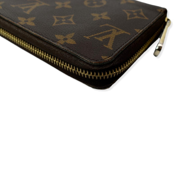 LOUIS VUITTON Zip Around Monogram Canvas Wallet Brown
