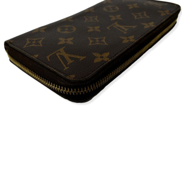 LOUIS VUITTON Zip Around Monogram Canvas Wallet Brown