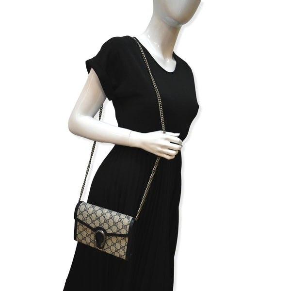 GUCCI Dionysus GG Supreme Crossbody Chain Wallet Beige 401231