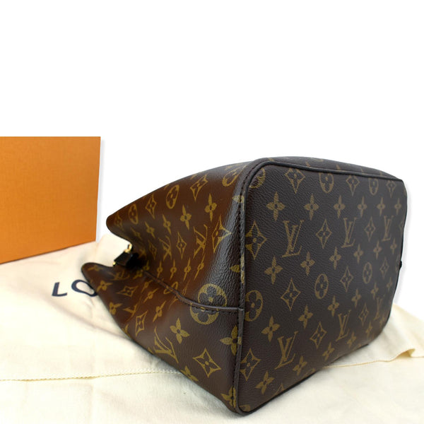 LOUIS VUITTON NeoNoe MM Monogram Canvas Shoulder Bag Brown
