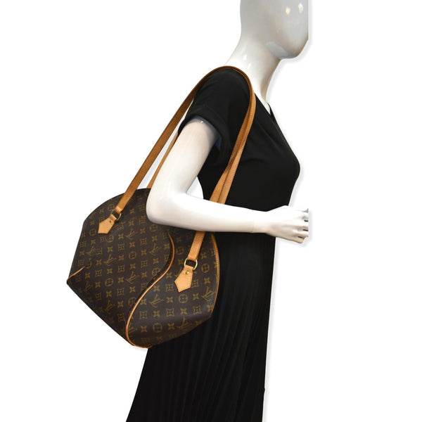 LOUIS VUITTON Ellipse GM Monogram Canvas Shoulder Bag Brown