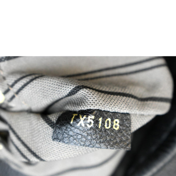 LOUIS VUITTON Artsy MM Empreinte Leather Shoulder Bag Black