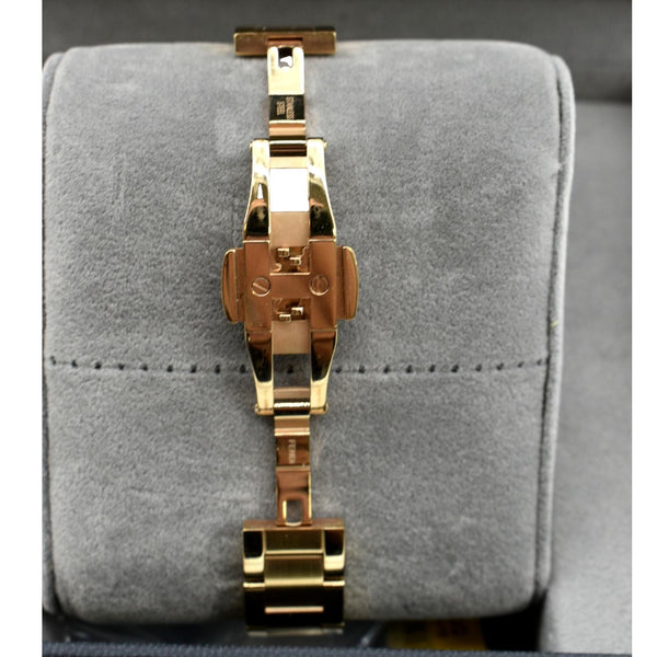 FENDI Momento Swiss Quartz Stainless Steel Date Watch White Dial 34mm