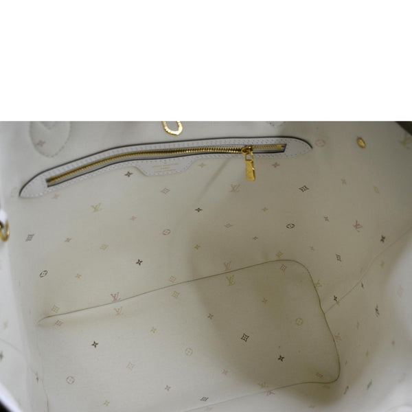 Louis Vuitton Neverfull MM Monogram Coated Tote Bag - Inside Section