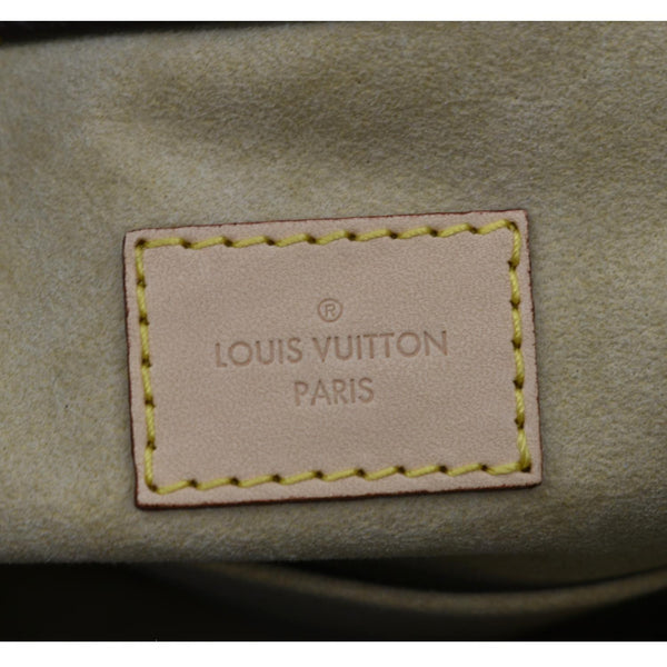 Louis Vuitton Artsy MM NM Monogram Canvas Hobo Bag - Stamp