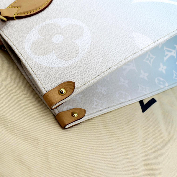 LOUIS VUITTON Pool Onthego GM Monogram Tote Shoulder Bag Blue