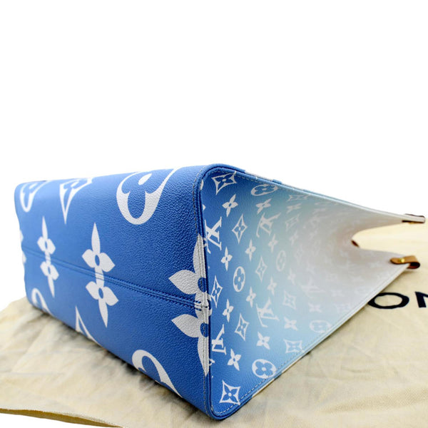 LOUIS VUITTON Pool Onthego GM Monogram Tote Shoulder Bag Blue