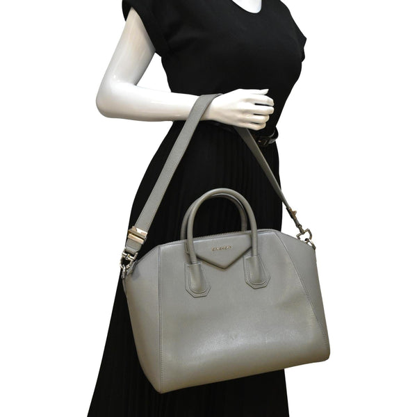 GIVENCHY Antigona Medium Calfskin Leather Shoulder Bag Gray