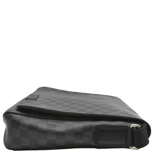 Louis Vuitton District MM Damier Graphite Messenger Bag - Right Side