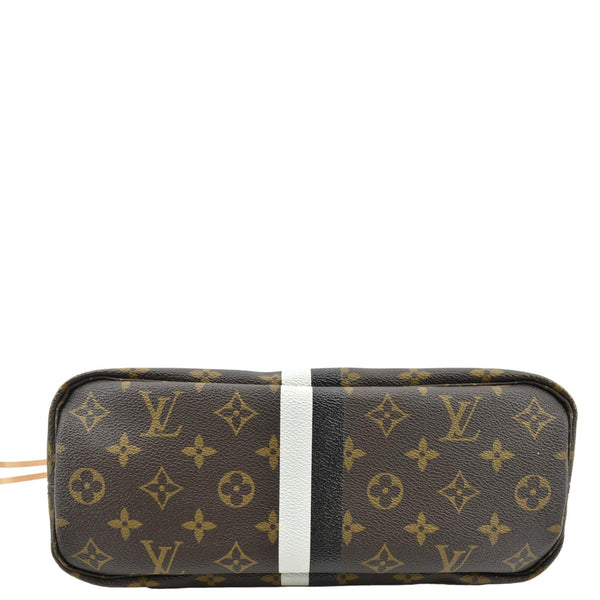 Louis Vuitton Neverfull MM Monogram Canvas Tote Bag - Bottom