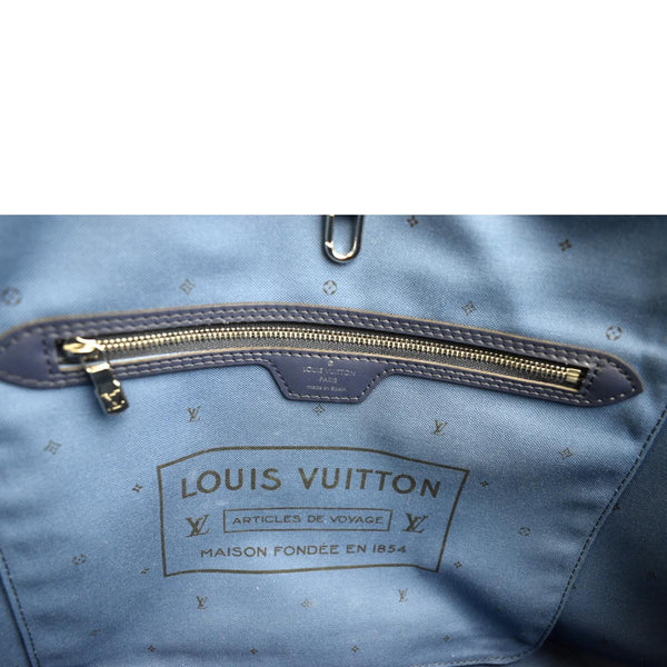 LOUIS VUITTON Neverfull LV Escale MM Monogram Shoulder Bag Blue
