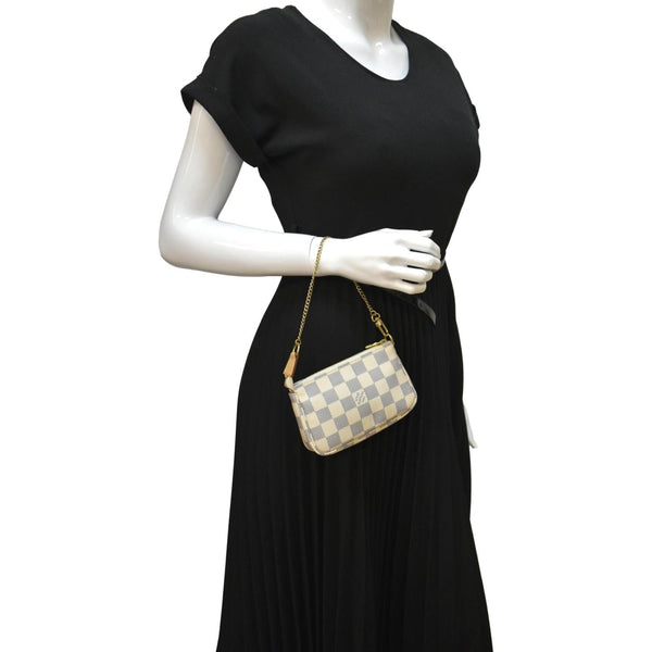 LOUIS VUITTON Mini Pochette Damier Azur Accessoires Pouch White